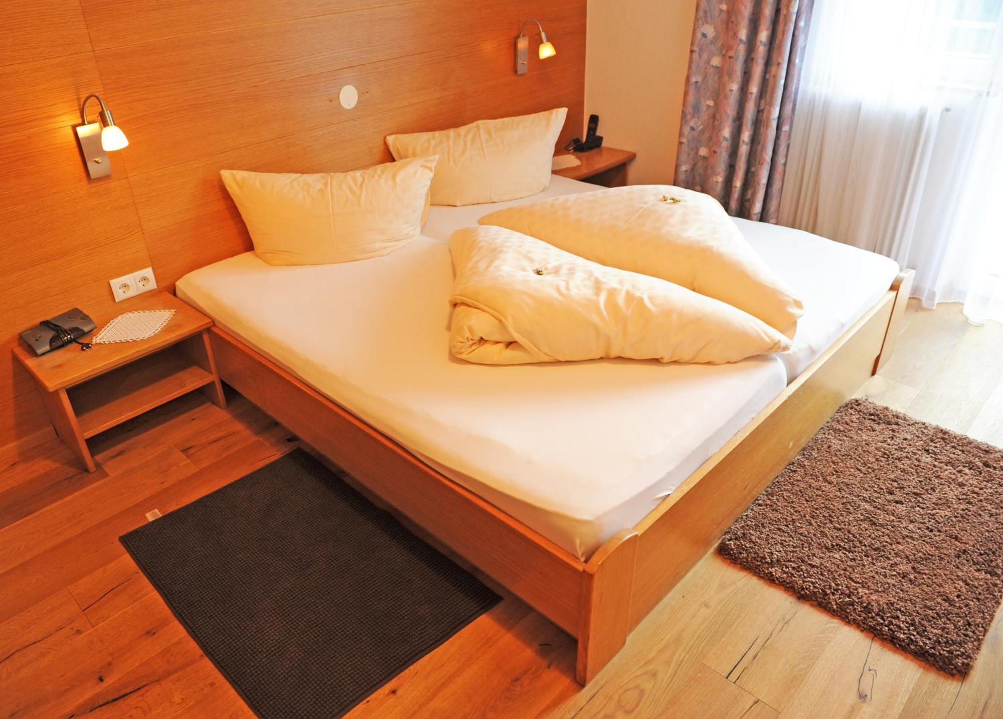 Pension Olympia Oetz Εξωτερικό φωτογραφία