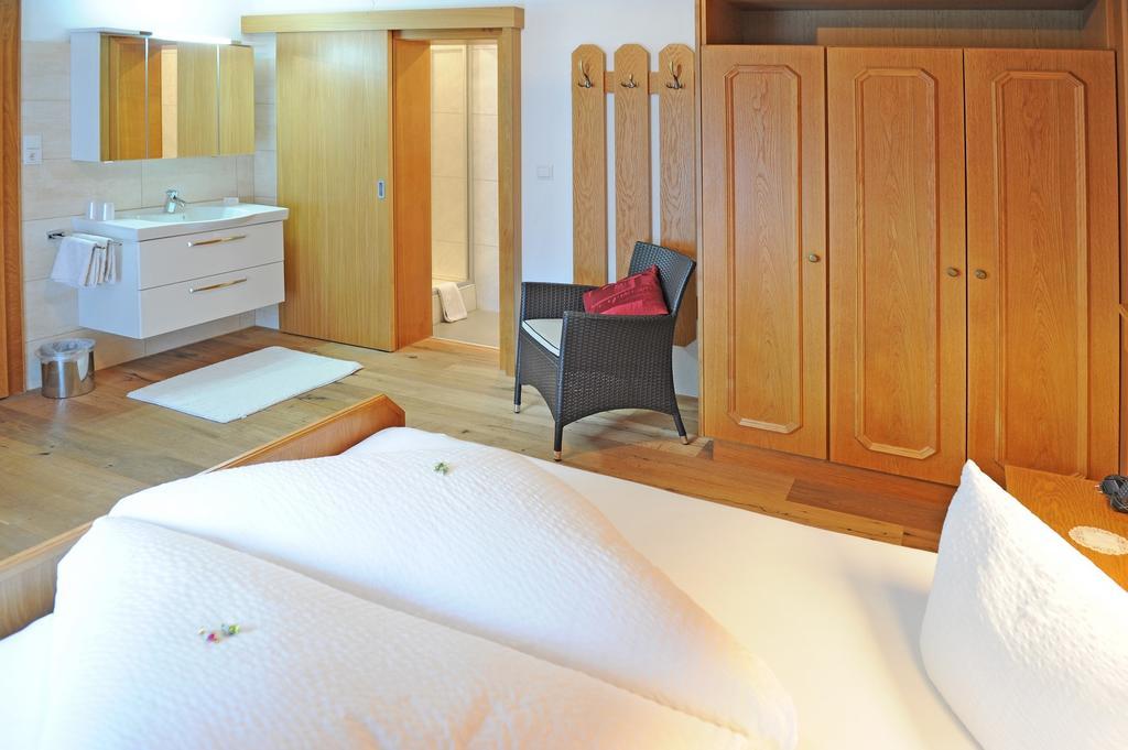 Pension Olympia Oetz Εξωτερικό φωτογραφία